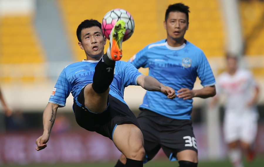 大连超越客场惨败，保级压力增大